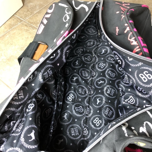 Pink Victoria’s Secret suitcase - Picture 7 of 7